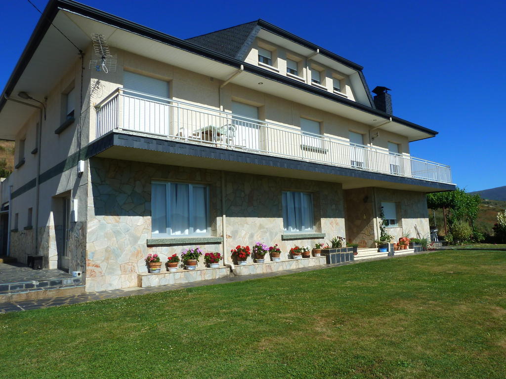 Pension Riego De Ambros Екстер'єр фото